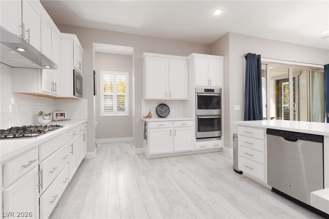 325 Castellari Drive, Las Vegas, NV 89138