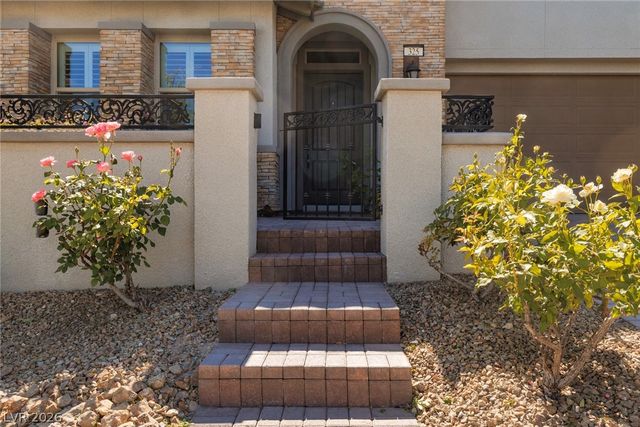 325 Castellari Drive, Las Vegas, NV 89138