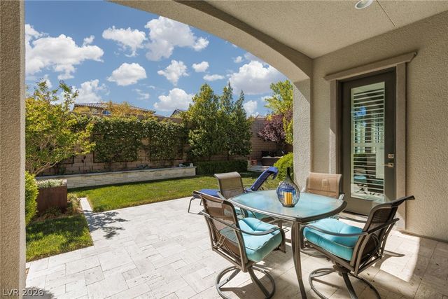 325 Castellari Drive, Las Vegas, NV 89138