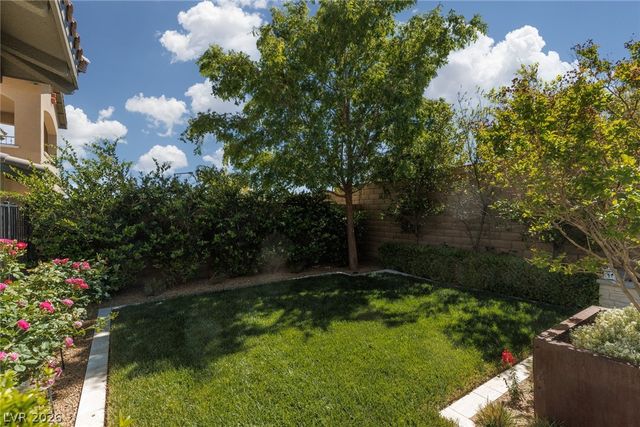 325 Castellari Drive, Las Vegas, NV 89138