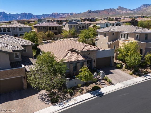 325 Castellari Drive, Las Vegas, NV 89138