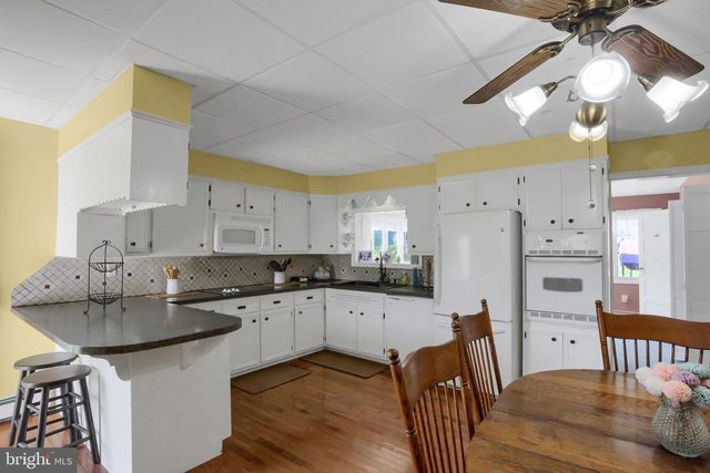 457 E MARKET ST, Williamstown, PA 17098