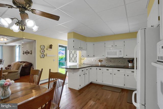 457 E MARKET ST, Williamstown, PA 17098