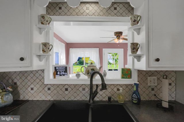 457 E MARKET ST, Williamstown, PA 17098