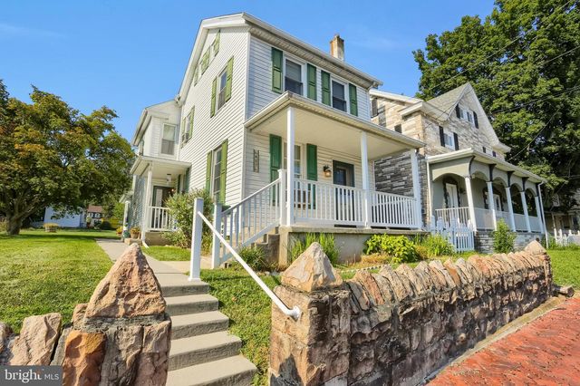 457 E MARKET ST, Williamstown, PA 17098