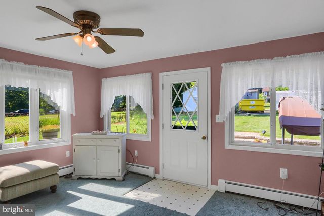 457 E MARKET ST, Williamstown, PA 17098