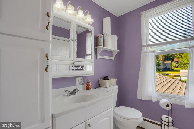 457 E MARKET ST, Williamstown, PA 17098