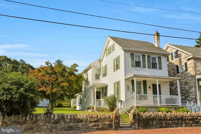 457 E MARKET ST, Williamstown, PA 17098