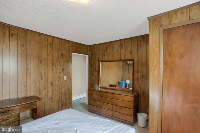 457 E MARKET ST, Williamstown, PA 17098