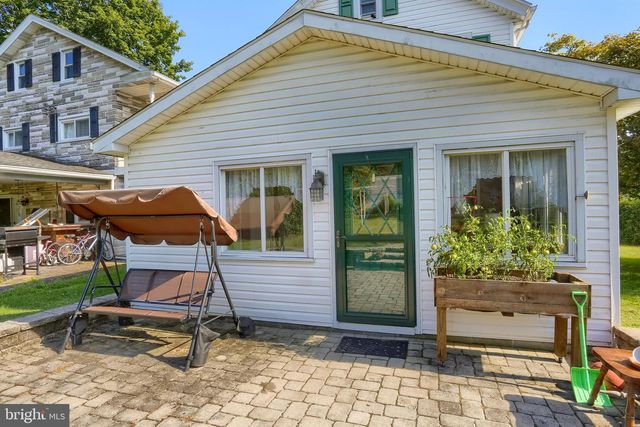 457 E MARKET ST, Williamstown, PA 17098