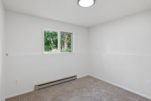 10852 W Sagewood Rd, Nine Mile Falls, WA 99026