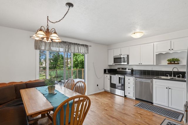 10852 W Sagewood Rd, Nine Mile Falls, WA 99026