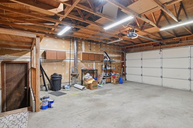 10852 W Sagewood Rd, Nine Mile Falls, WA 99026