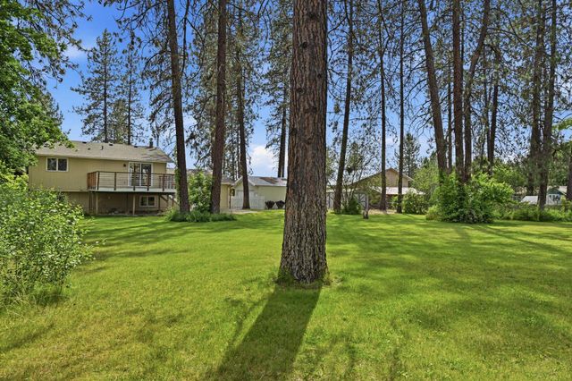 10852 W Sagewood Rd, Nine Mile Falls, WA 99026
