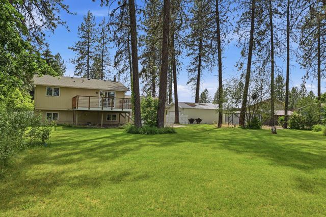 10852 W Sagewood Rd, Nine Mile Falls, WA 99026