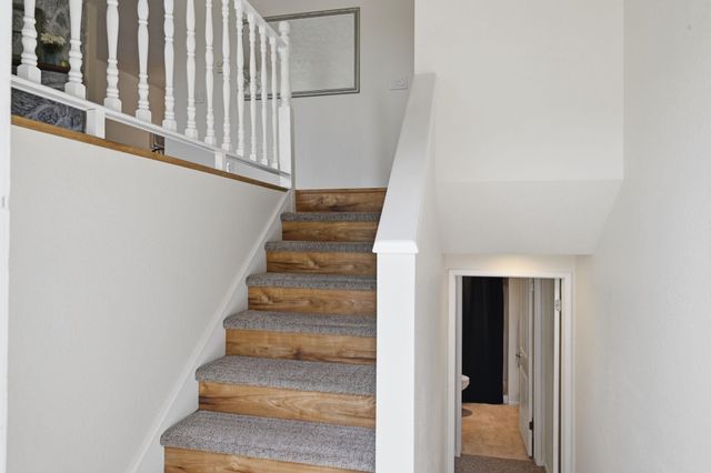 10852 W Sagewood Rd, Nine Mile Falls, WA 99026