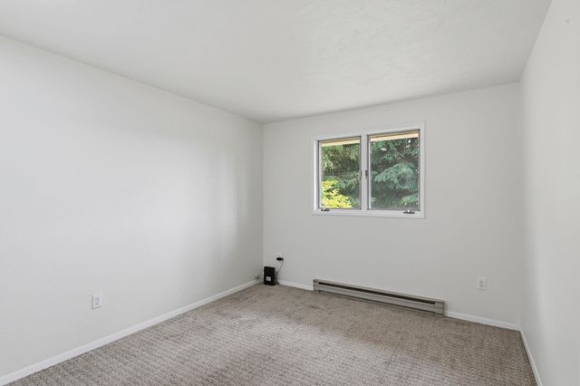 10852 W Sagewood Rd, Nine Mile Falls, WA 99026