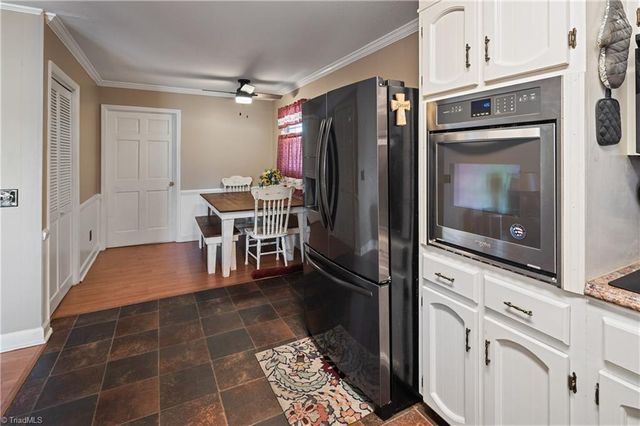 2198 S McKinney Road, Mount Airy, NC 27030