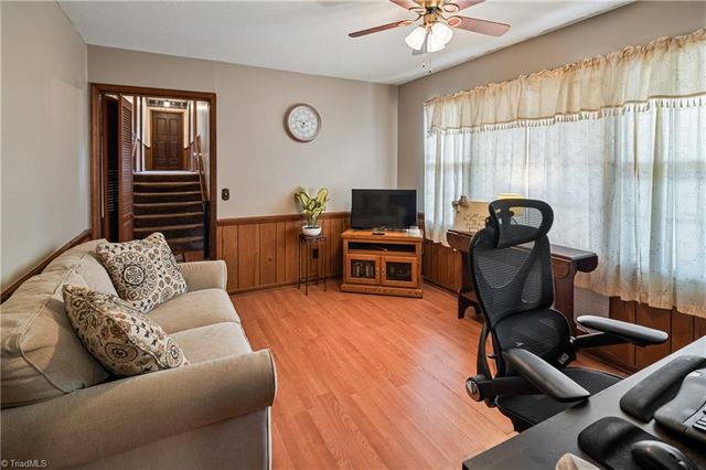 2198 S McKinney Road, Mount Airy, NC 27030