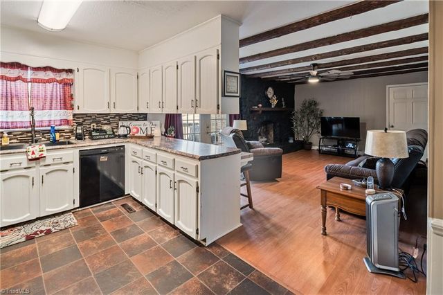 2198 S McKinney Road, Mount Airy, NC 27030