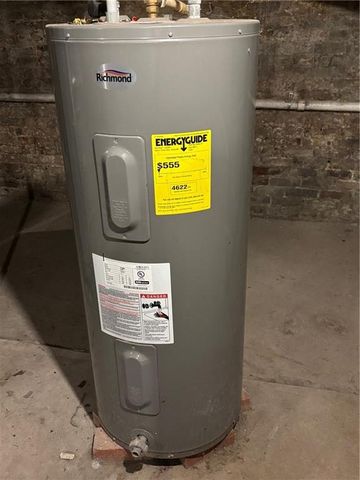 2423 S 12 Street, St Joseph, MO 64503