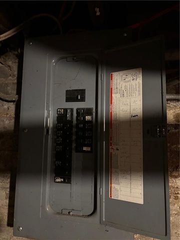 2423 S 12 Street, St Joseph, MO 64503