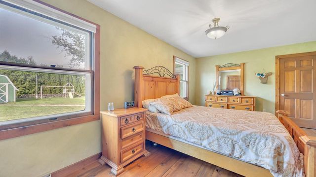 1436 W Washington AVENUE, Cleveland, WI 53015