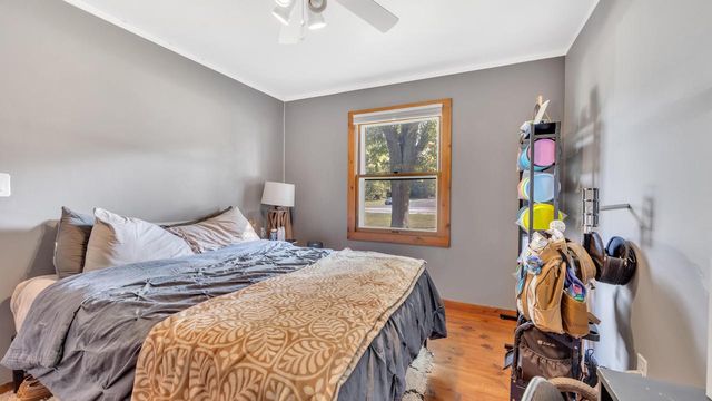 1436 W Washington AVENUE, Cleveland, WI 53015