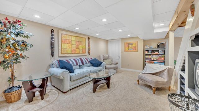 1436 W Washington AVENUE, Cleveland, WI 53015