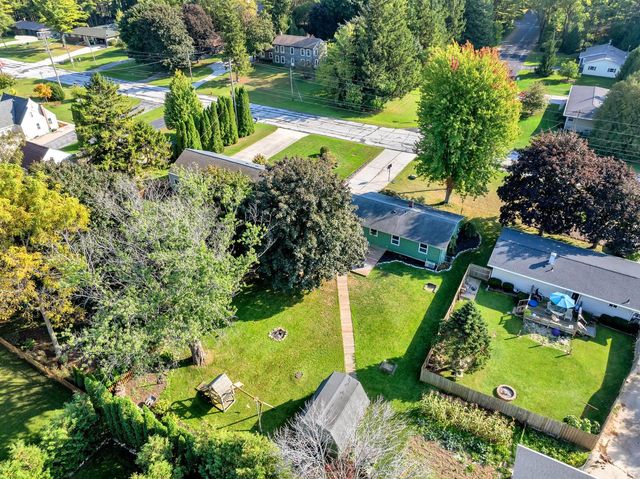 1436 W Washington AVENUE, Cleveland, WI 53015