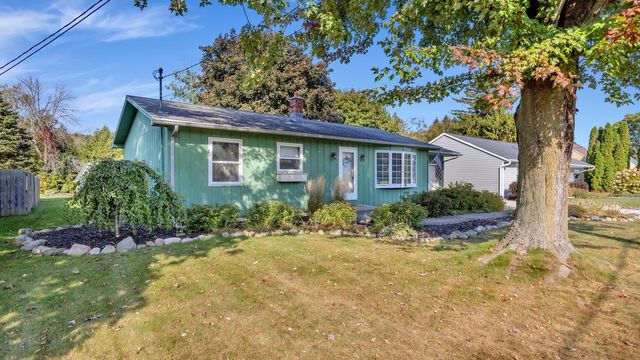 1436 W Washington AVENUE, Cleveland, WI 53015
