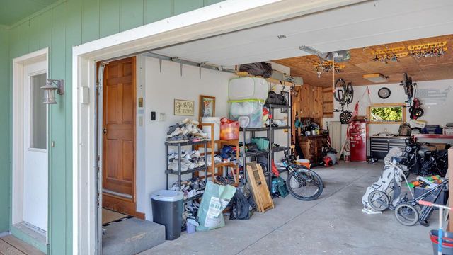 1436 W Washington AVENUE, Cleveland, WI 53015