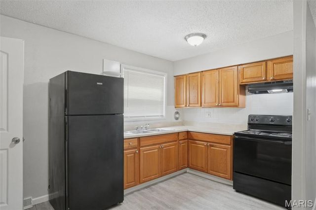 1112 Rhea Avenue, St Louis, MO 63138