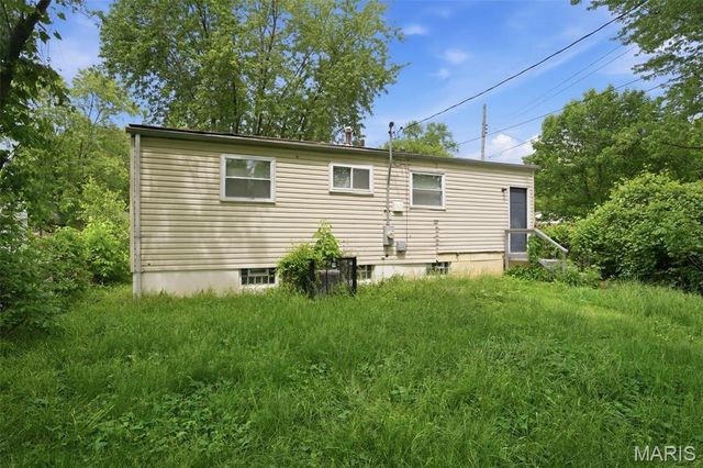 1112 Rhea Avenue, St Louis, MO 63138