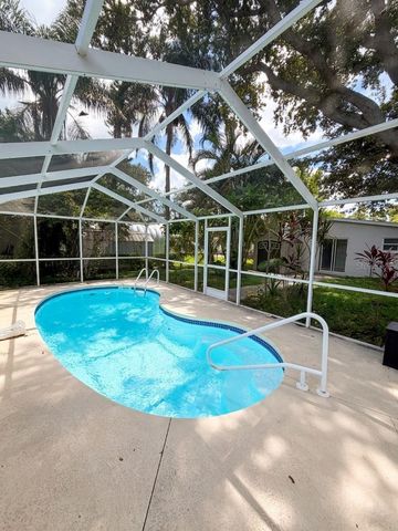 2119 W HENRY AVENUE, Tampa, FL 33603