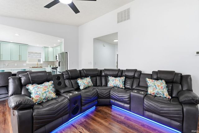 332 Plantation Way, Lafayette, IN 47909