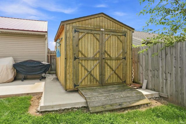332 Plantation Way, Lafayette, IN 47909