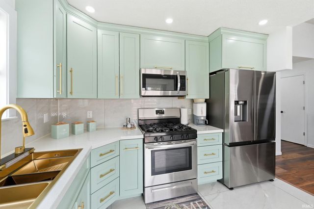 332 Plantation Way, Lafayette, IN 47909