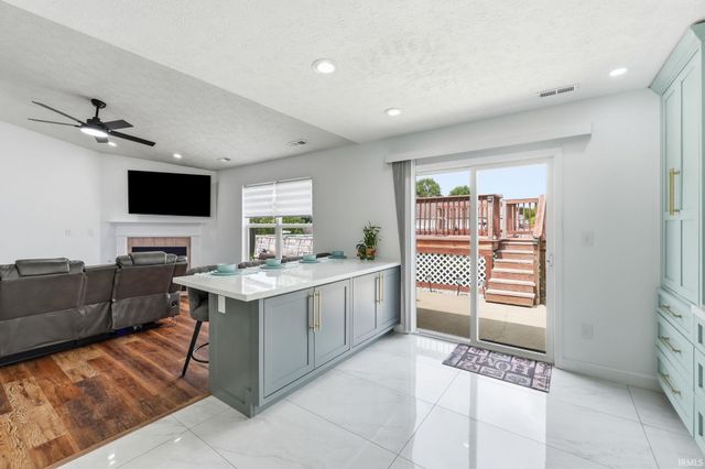 332 Plantation Way, Lafayette, IN 47909