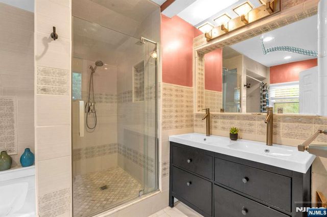 234 Liberty Road, Teaneck, NJ 07666