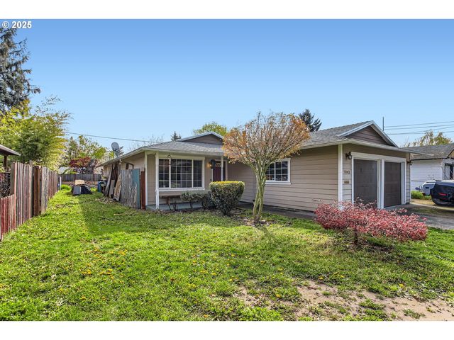 9042 N CHAUTAUQUA Pl, Portland, OR 97217