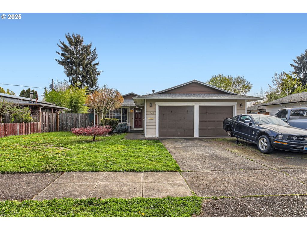 9042 N CHAUTAUQUA Pl, Portland, OR 97217