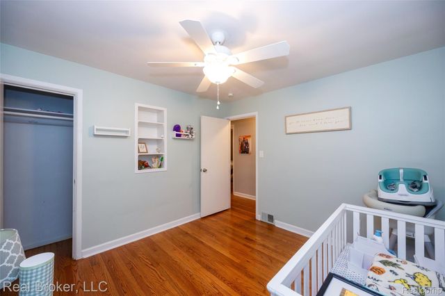 29454 Barton Street, Garden City, MI 48135