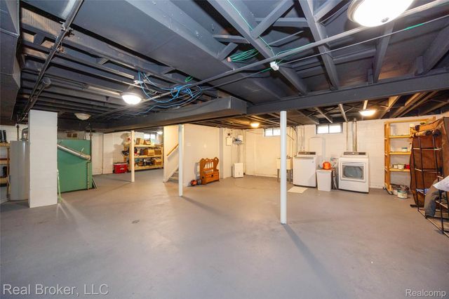 29454 Barton Street, Garden City, MI 48135