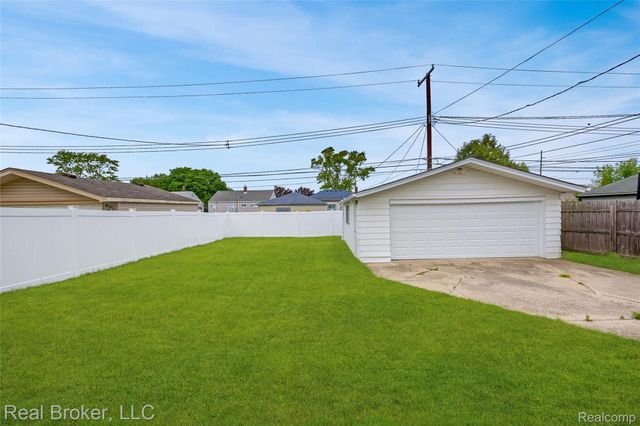 29454 Barton Street, Garden City, MI 48135