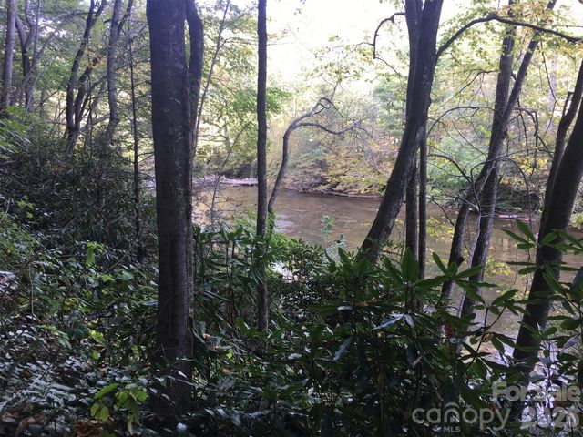 000 River Way, Spruce Pine, NC 28777