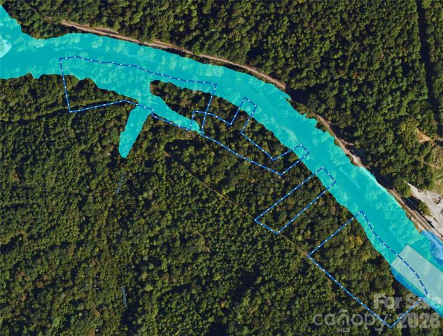 000 River Way, Spruce Pine, NC 28777