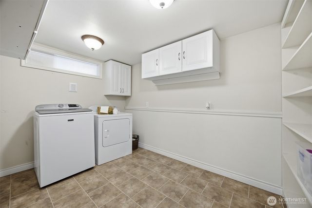 2950 Plymouth Drive, Bellingham, WA 98225