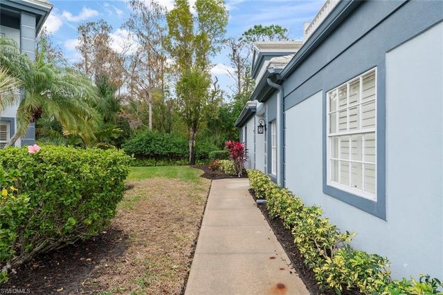 8026 Glen Abbey CIR, Fort Myers, FL 33912