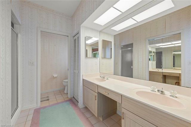 8026 Glen Abbey CIR, Fort Myers, FL 33912